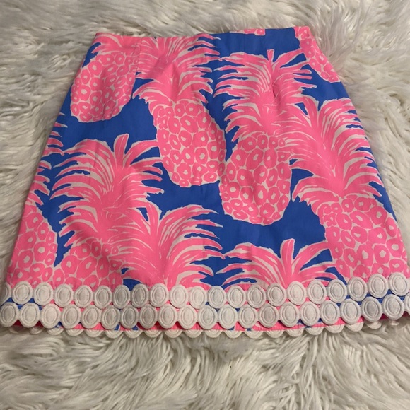 Lilly Pulitzer Skirt size 0 waist 26” excellent condition please see all photos - Picture 8 of 12